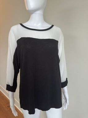 Women's Black and White Colorblock Long Sleeve Tee